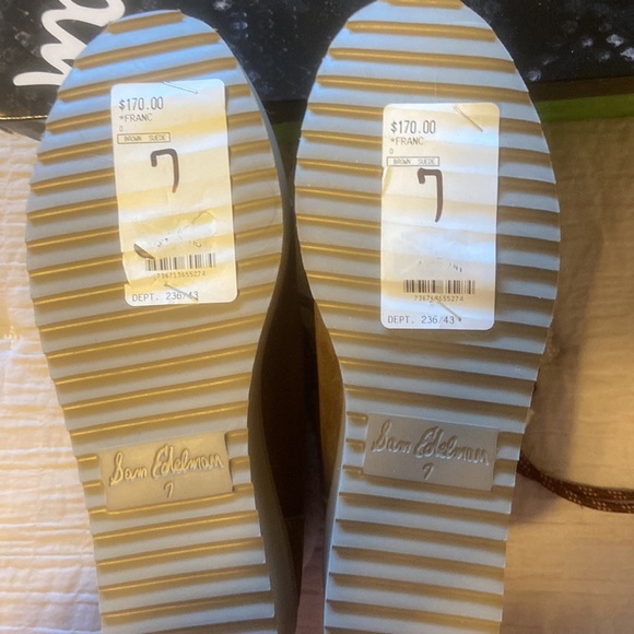 Sam Edelman lace up ankle boots. Host Pick for trending brands 10/20🎉🎉🎉 - Picture 5 of 5